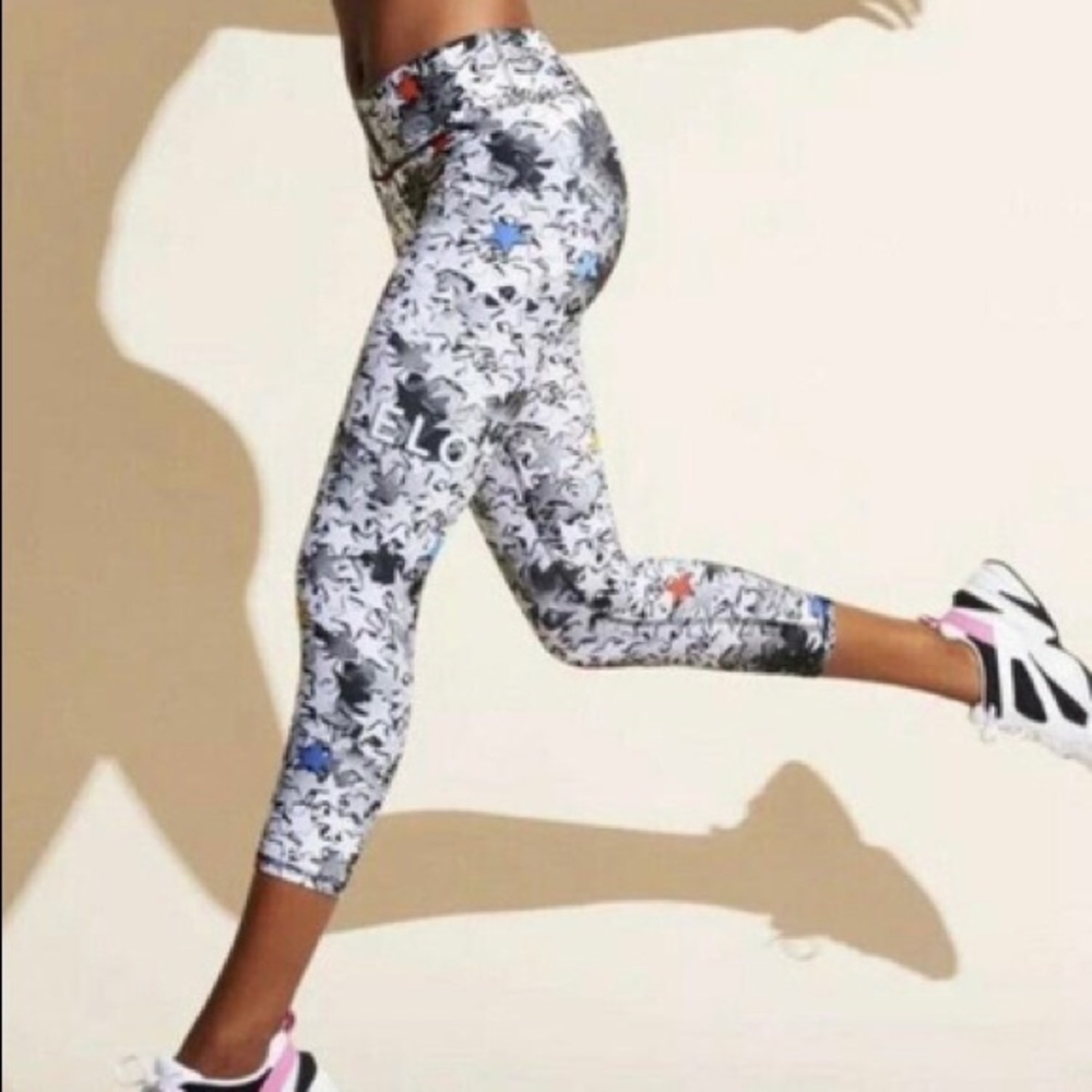 Peloton x Terez Silver Star Leggings Size Medium